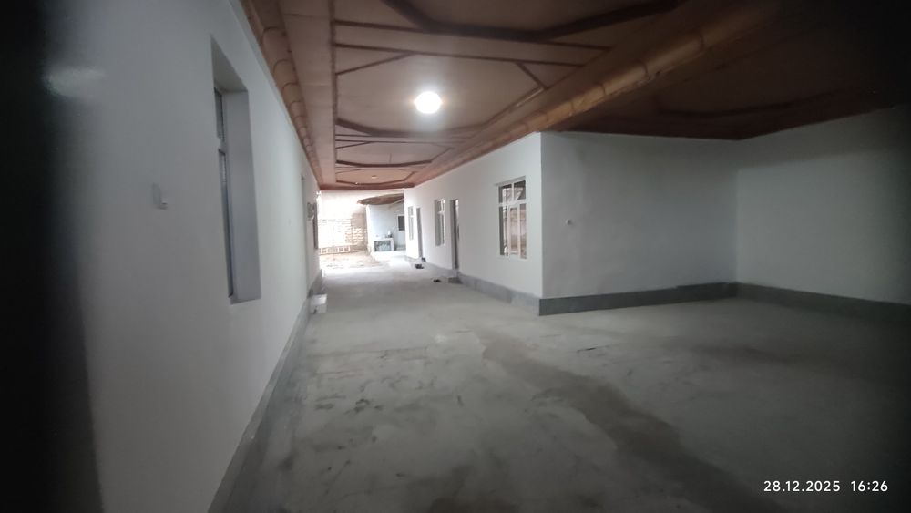 Ховли Уй сотилади