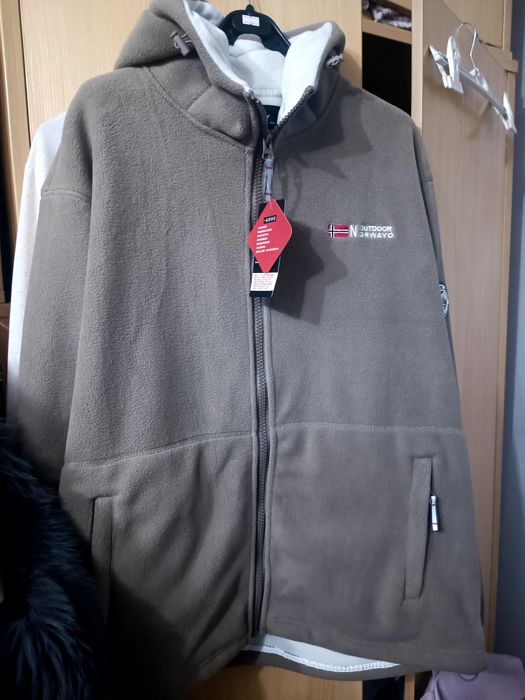 Пальто . Подарок Толстовка.