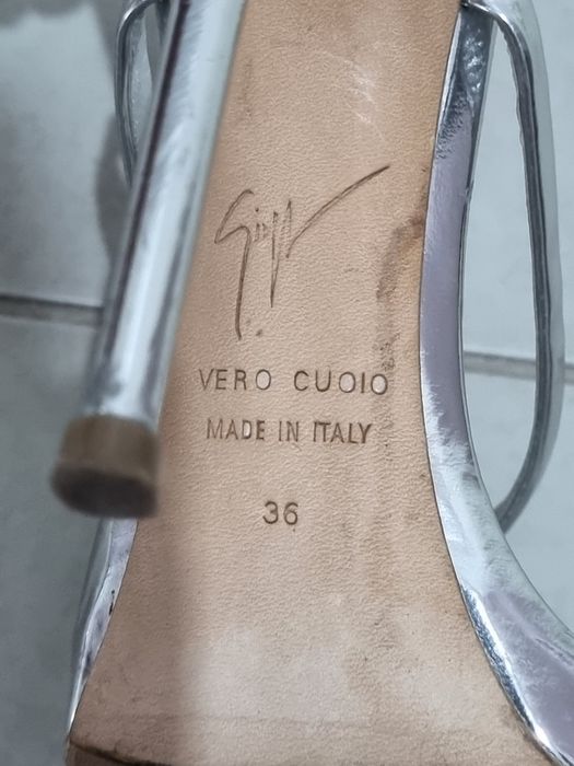 Vand sandale cu toc  marca ZANOTTI originali