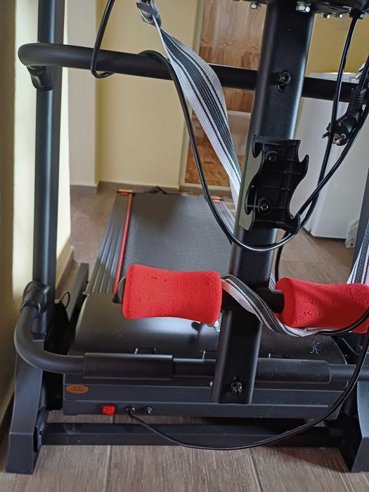 Продавам личната си бягаща пътека ползвана само четири пъри