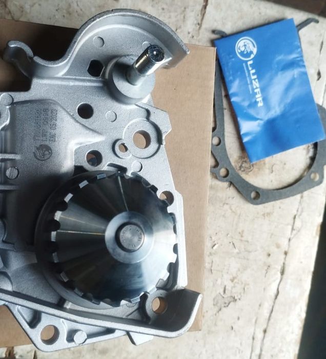 Водяной насос (помпа).