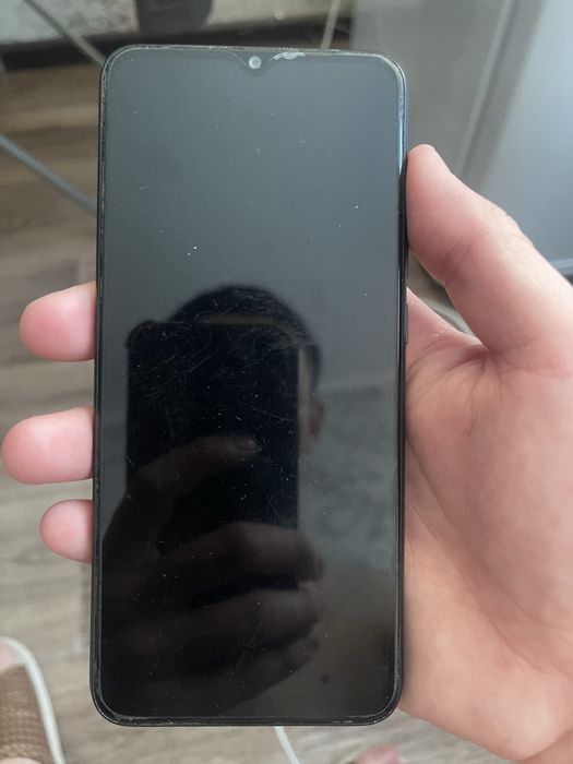 Продам смартфон OPPO 15S