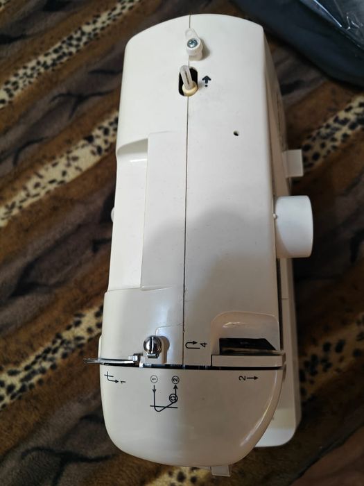 Продам швейную машинку JAGUAR