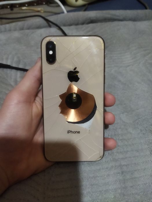 Продам iPhone xs [64гб]
