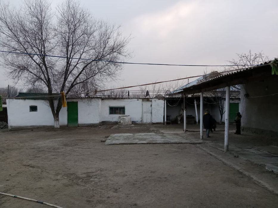 Үй және времянкасымен сатылады