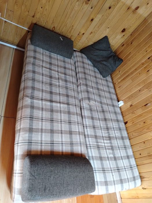 Продам диван дешево