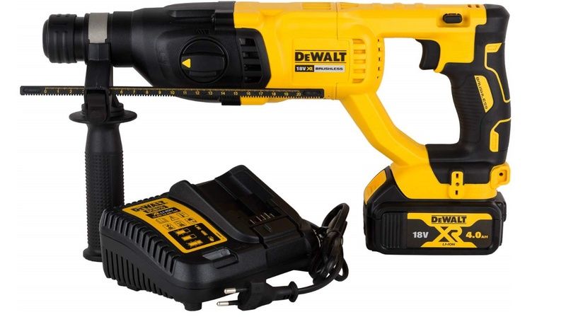 Акумулаторен Перфоратор DeWALT DCH133+4Ah+Зарядно +Куфар