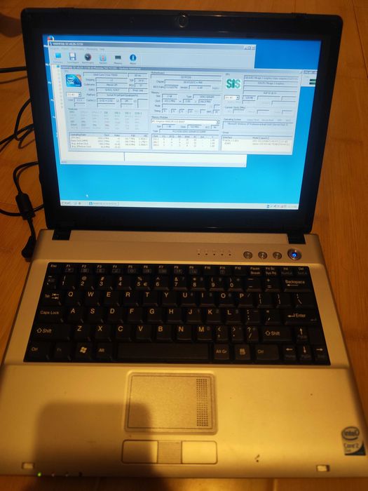 Laptop ALPIS LightBook M72S Intel Core 2 Duo T5600 1.83GHz 2GB RAM