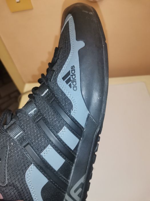 Мъжки обувки adidas