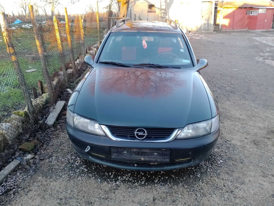 Opel vectra 1.6 101 к.с
