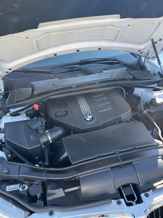 BMW seria 3 anul de fabricatie 2012