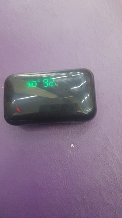 Продам наушники новые