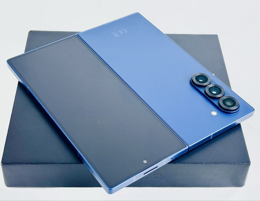 Samsung Galaxy Z Fold 6 5G 256GB 12RAM Navy Перфектен! Гаранция!