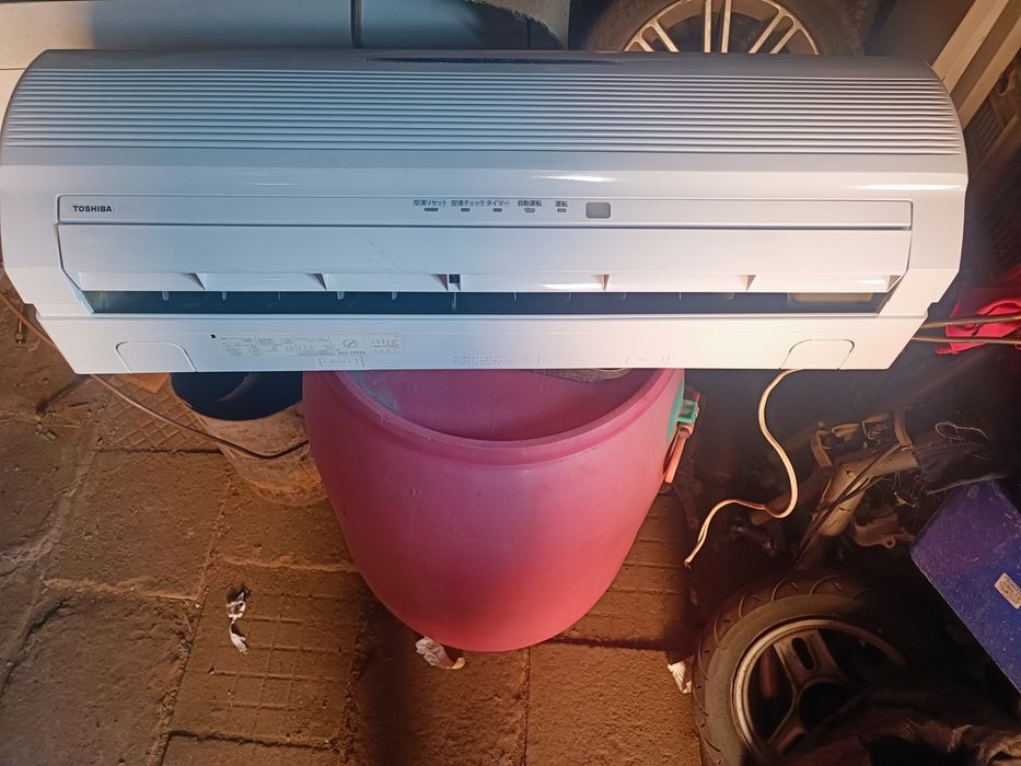 Климатик Toshiba RAS-225LDR