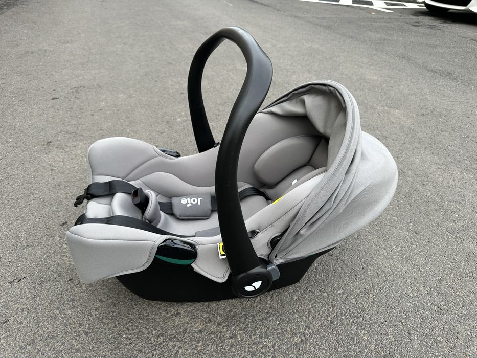 Vand scoica auto bebe Joie i-snug 2 i-size impecabila
