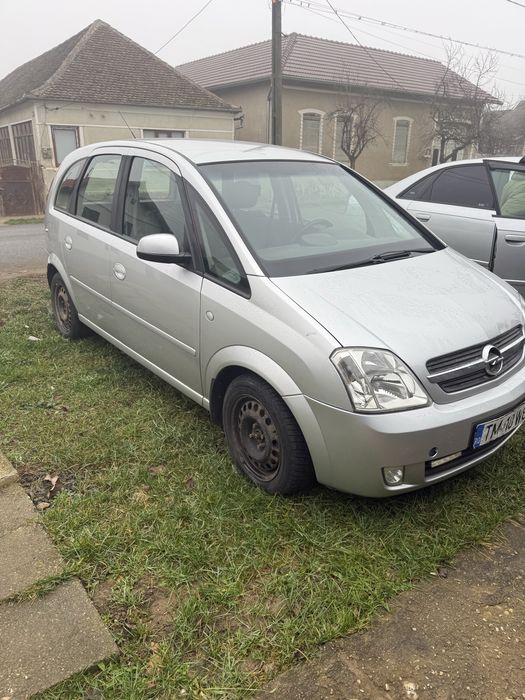 Vand opel Meriva, perfect functional sau dezmembrez!
