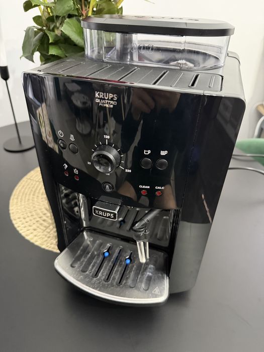 Espressor automat Krups Picto Arabica EA811010