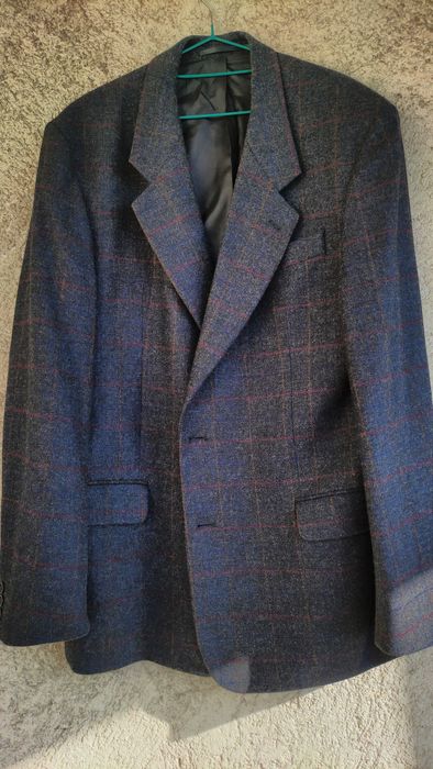 Vand trei sacouri barbatesti