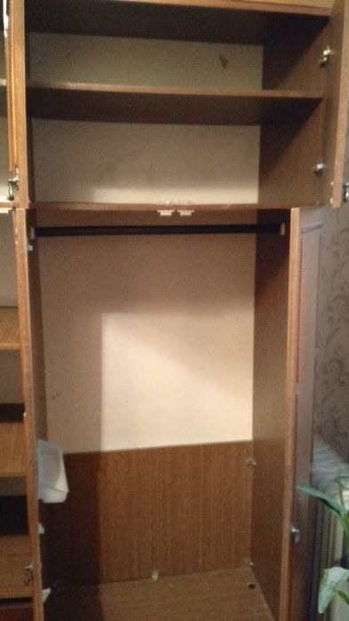 Платяной шкаф б/у