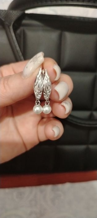 Продам серебряные серьги