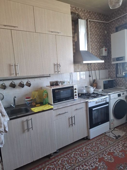 Sergili 6A 2xona srochna sotiladi