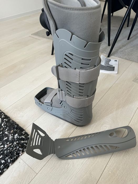 Ортопедичен Ботуш