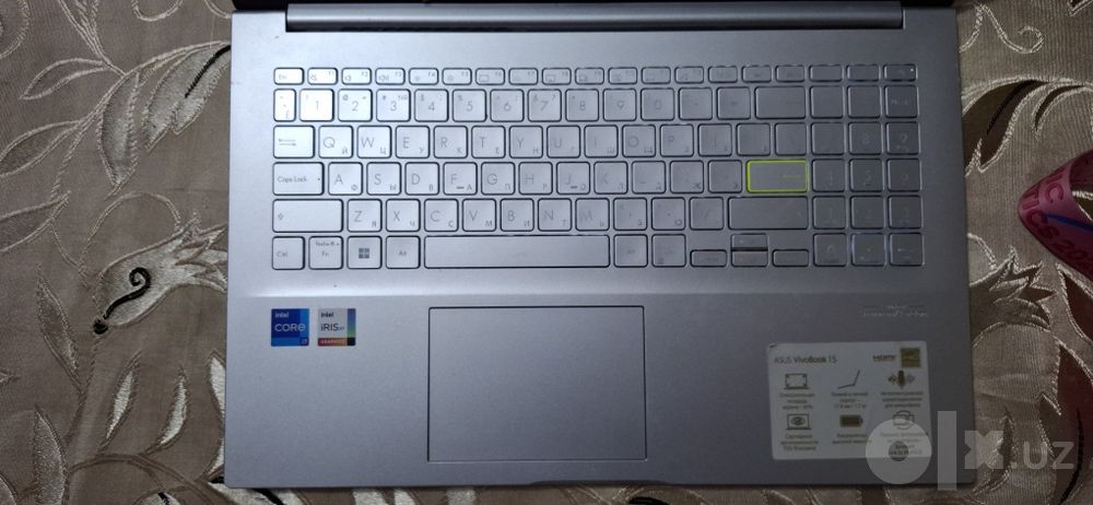 ASUS VivoBook 15 OLED — Core i7 / 16GB / 512GB SSD