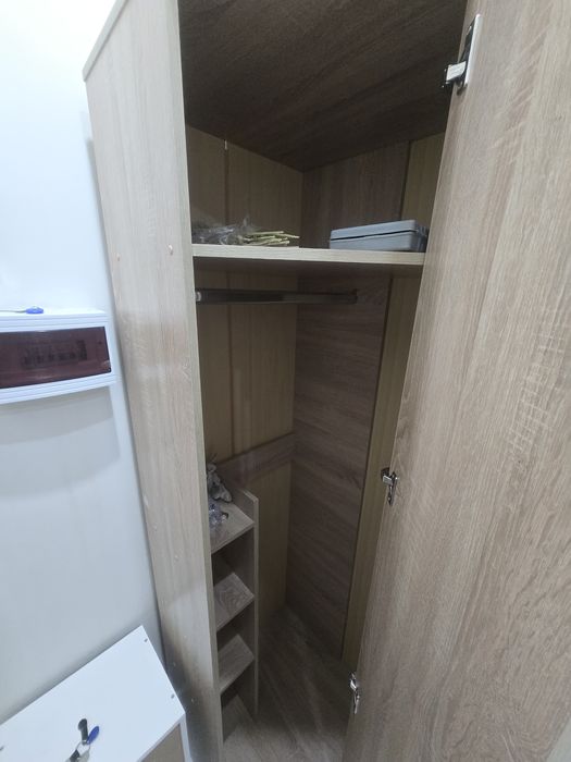 Угловой шкаф в прихожую