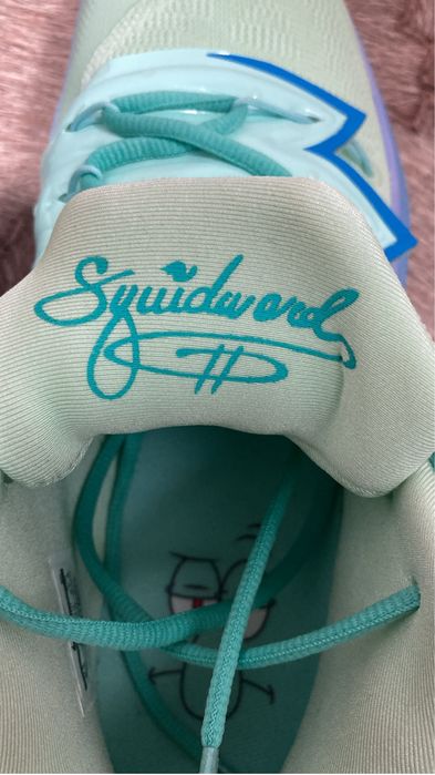 Продам кроссовки naik kyrie 5 squidward