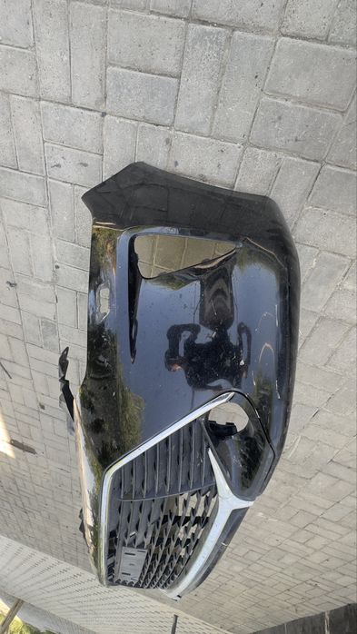 Продам бампер на тайота 55