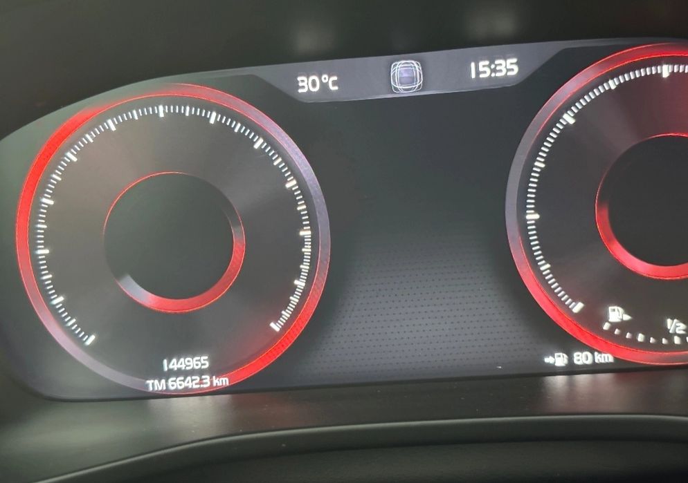 Volvo XC40 D3 AWD Momentum – 2019 | 140.000 km | 18.500 €