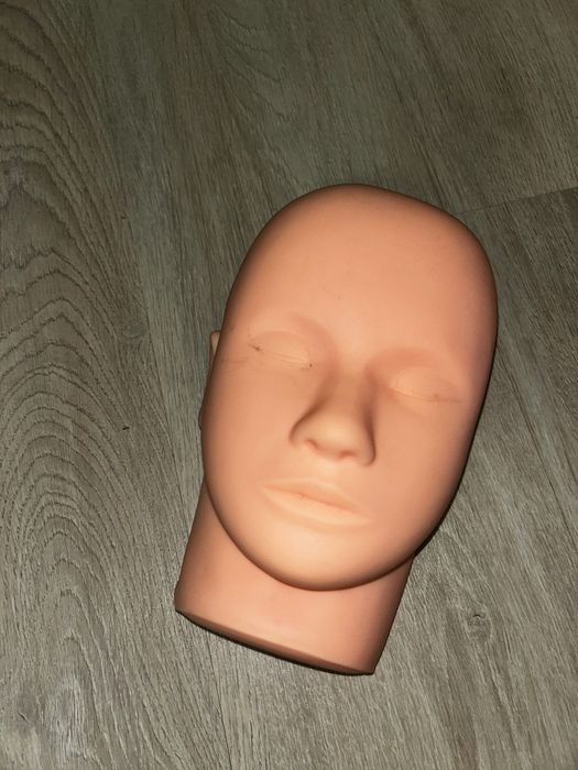 Манекен кукла за миглопластика и микроблейдинг