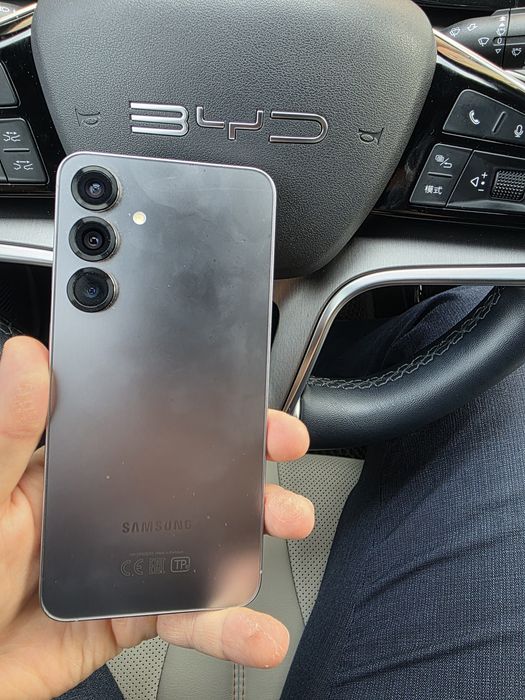 Samsung galaxy s25 plus 12/256 seriy ideal