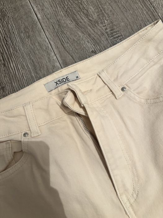 Бежевые/кремовые джинсы