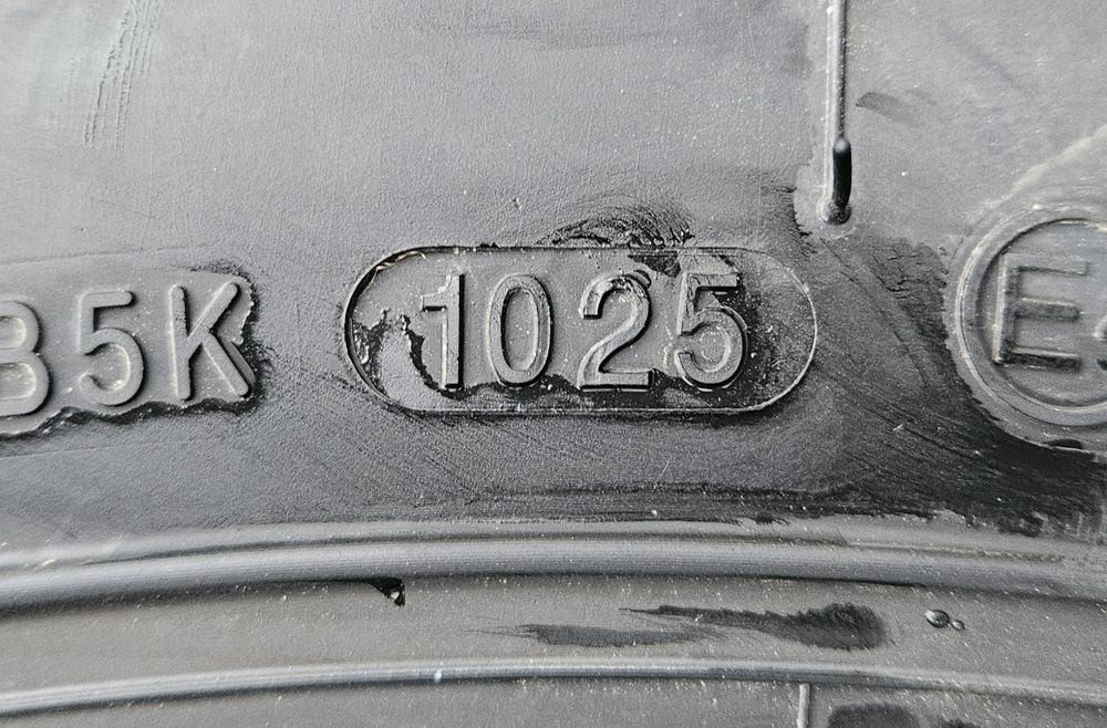 215/75 R17.5, 126M, UNIVERSAL, Anvelope tractiune M+S