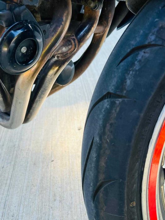 Kawasaki Z750 motocicleta personala