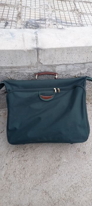 Куфари за дрехи и багаж