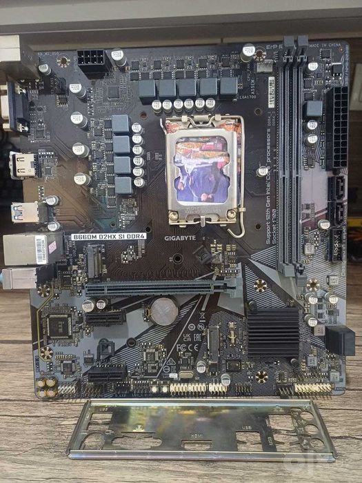 Материнская плата GIGABYTE B660M. DDR4