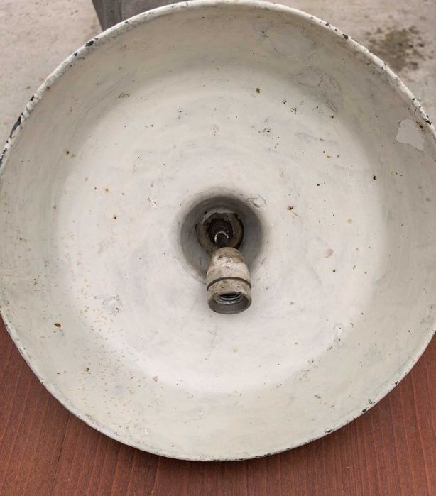 продавам Индустриална лампа