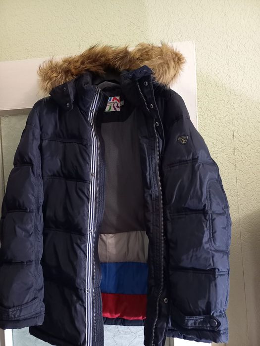 Куртка зимняя, возраст 14-16 лет,