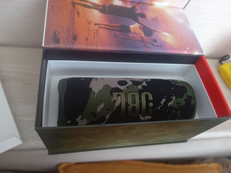 Продам колонку jbl 6