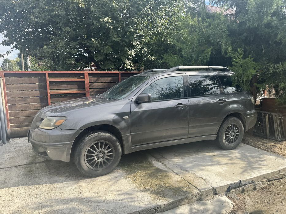 Mitsubishi Outlander 2.0 /AN 2003.