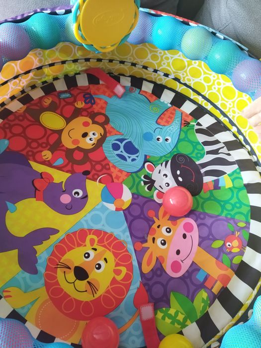 Активна гимнастка