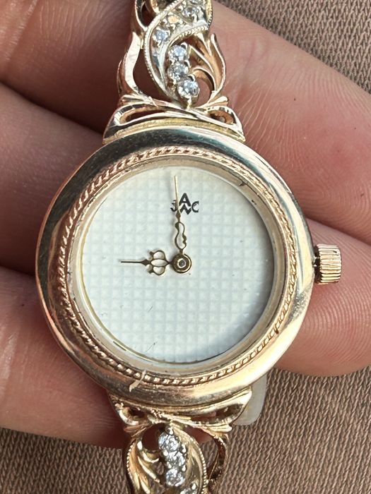 Часы москва золотые женские