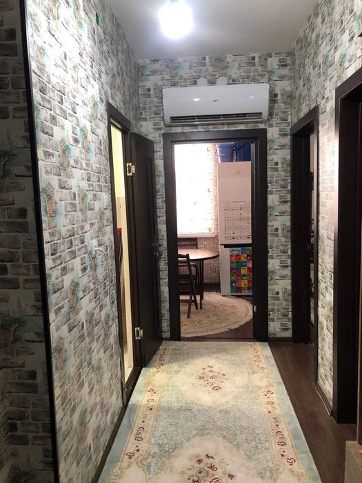 Сергели 10 худуд Уй яхши холатда 7этаж 2 хонали