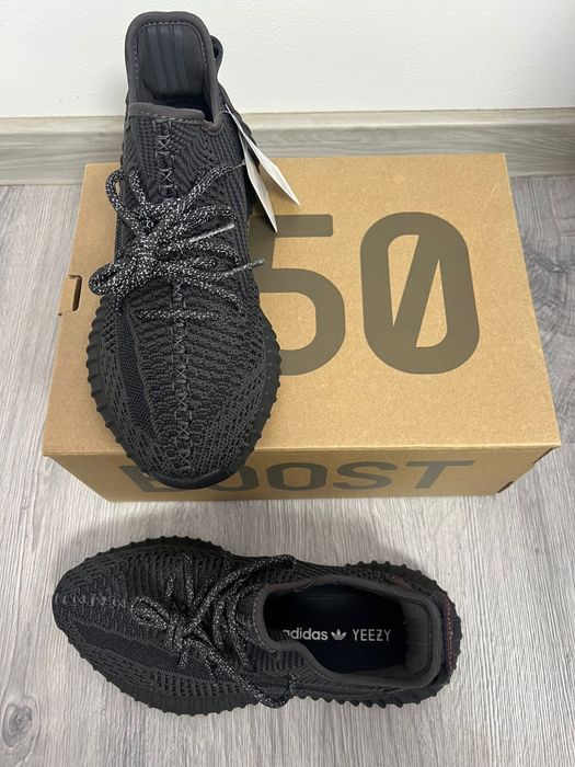 Adidasi Yeezy pentru barbati