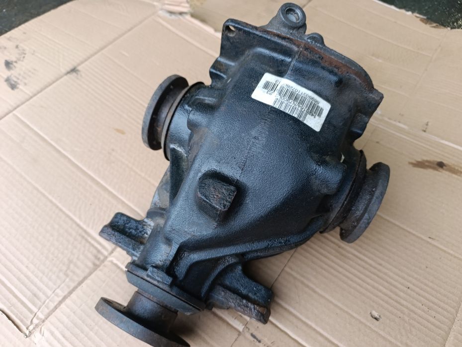 Заден диференциал с число 3.23 БМВ Е46 / BMW E46