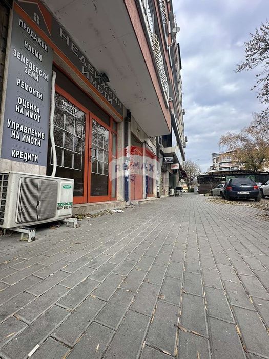 Дава се под наем Офис в Варна, Лятно кино Тракия - 28 кв.м за 204 € - Снимка #4