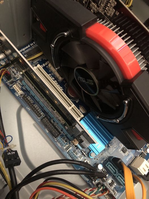 Видео карта ASUS AMD RADEON HD7750