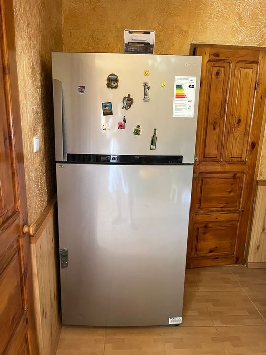 Холодильник LG в хорошем состоянии